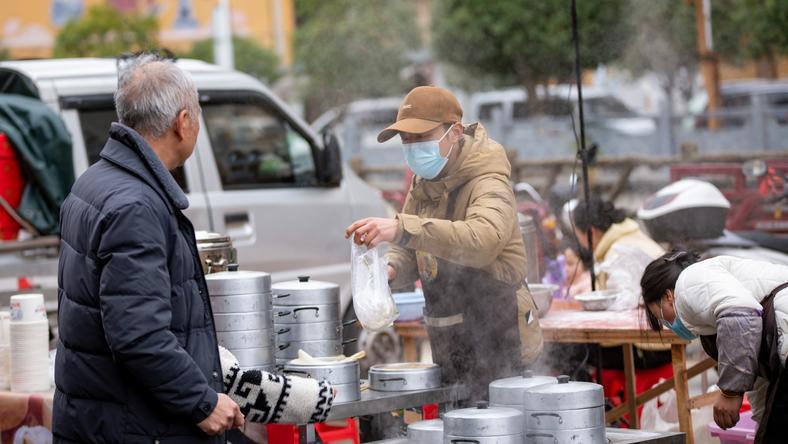 黄仁勋在菜市场到底买到了什么?